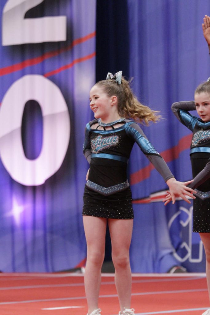 cheerleading-jobs-aqua-elite