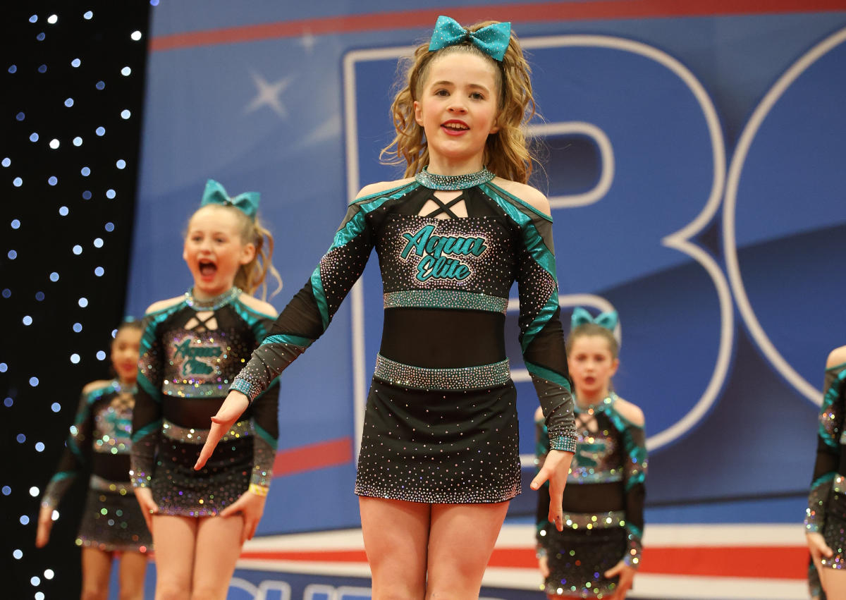 cheerleading-for-beginners-aqua