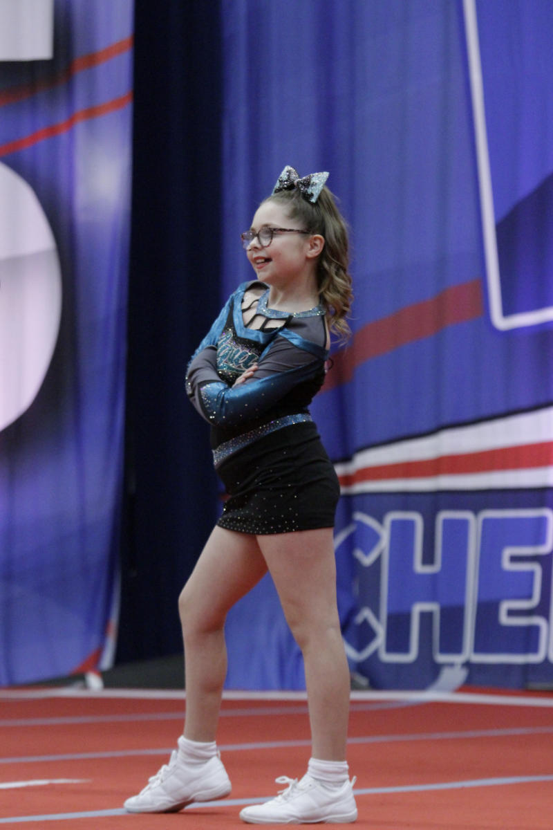 recreational-cheerleading-class